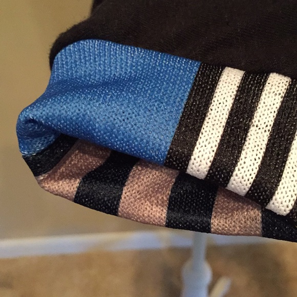 VOLT Design Wrap Coverup Blazer Jacket Top Black Accent Cuffs NWT - Picture 3 of 9